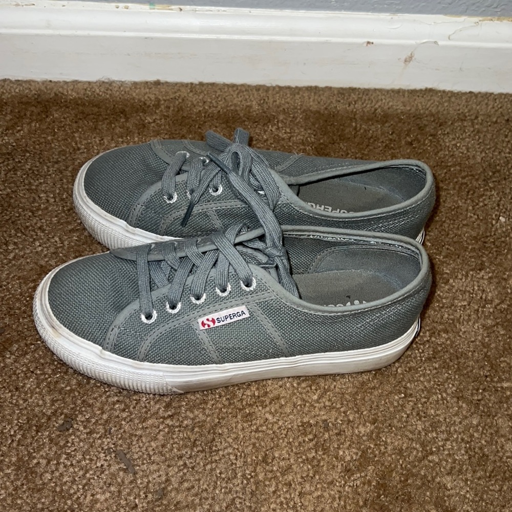Superaga gray